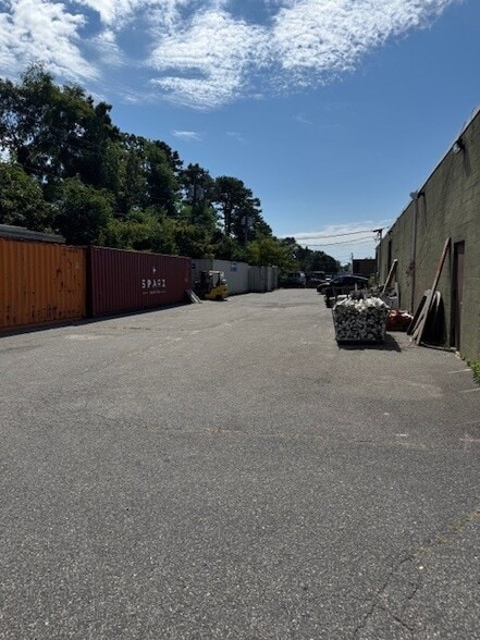 More Photos Of 7 Industrial Blvd, Medford Warehouse For Sale