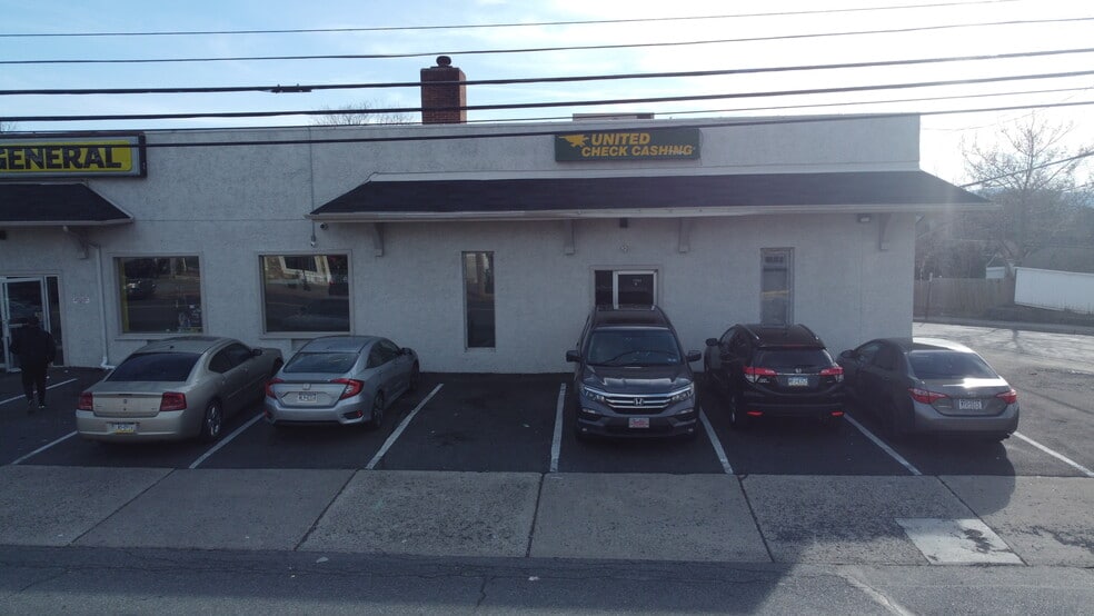 More Photos Of 1710-1728 Butler St, Easton Storefront For Lease