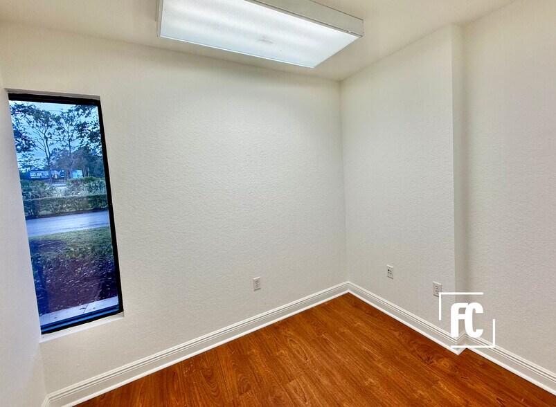 More Photos Of 4287-4303 SW High Meadows Ave, Palm City Light Manufacturing For Sale
