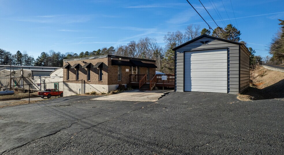 More Photos Of 1941 Haw River Hopedale Rd, Burlington Warehouse For Sale