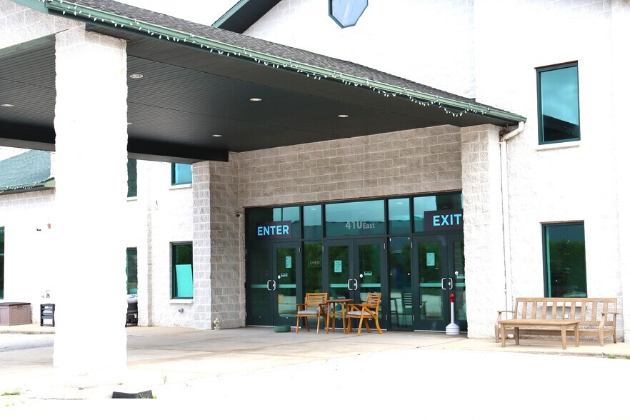More Photos Of 410 E Us-30 Hwy, Schererville Freestanding For Sale