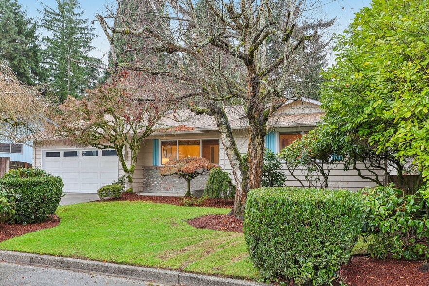 More Photos Of 5733 155th Ave NE, Redmond Apartments For Sale