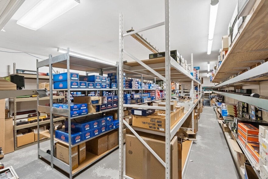 More Photos Of 37-41 Roosevelt Trl, Casco Office For Sale