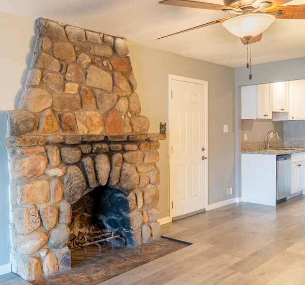 More Photos Of 74707 Sunset Dr, Twentynine Palms Specialty For Sale