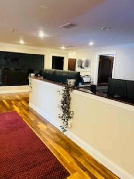 More Photos Of 2092 Route 35 N, South Amboy Storefront Retail Office For Lease