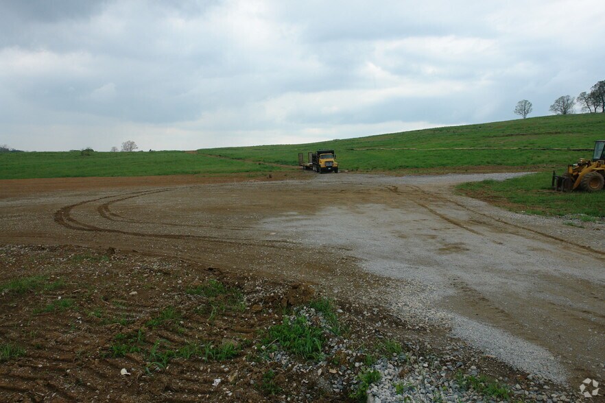 More Photos Of 1683 Nashville Hwy, Columbia Land For Sale