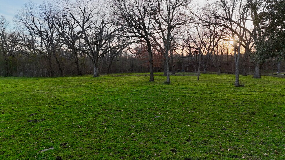 More Photos Of 900 Old Lytton Springs Rd, Lockhart Land For Sale