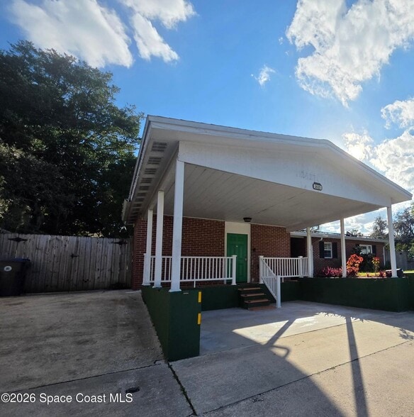 More Photos Of 2625 Garden St, Titusville Office For Sale