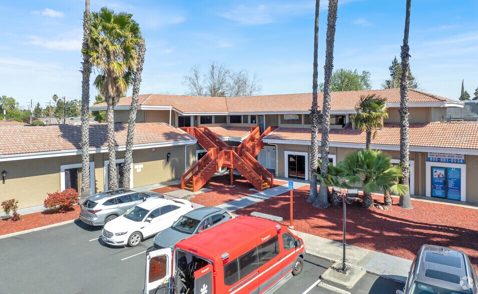 More Photos Of 4422 N Pershing Ave, Stockton Office For Sale