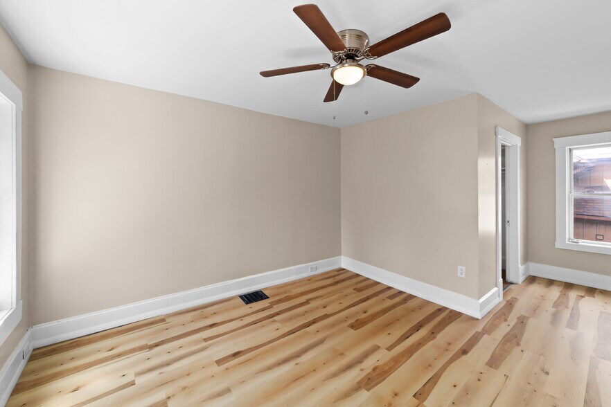 More Photos Of 579 Broadway Ave, Bedford Apartments For Sale