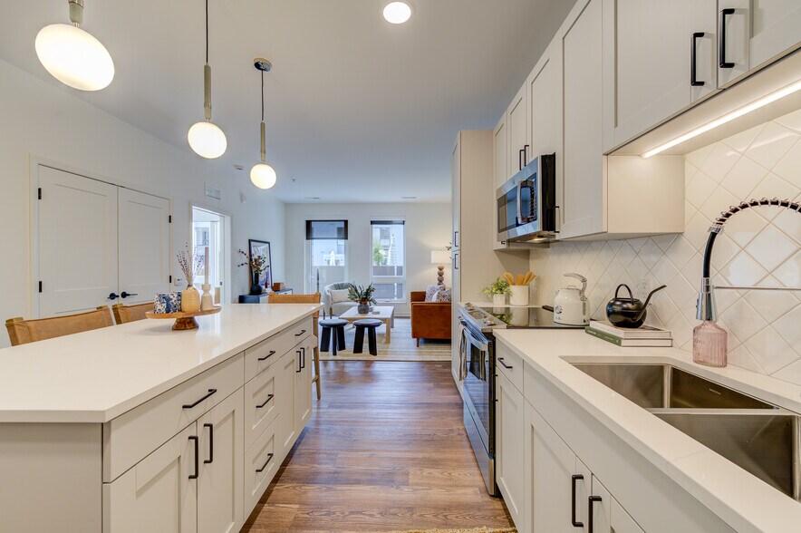 More Photos Of 416 N Kirkwood Rd, Kirkwood Apartments For Sale