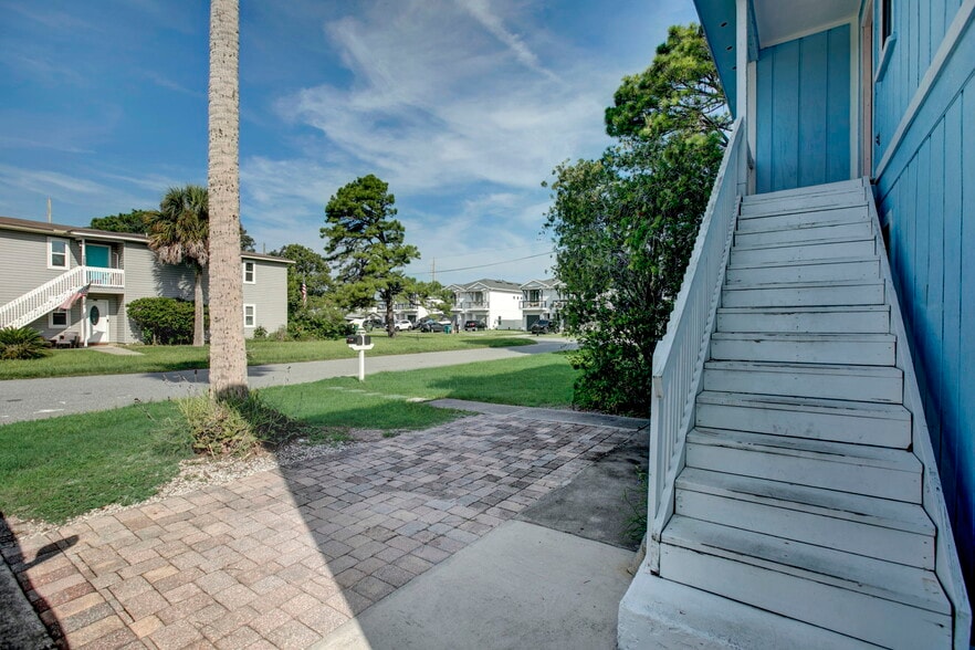 More Photos Of 725 7th S ave, Jacksonville Beach Multifamily For Sale