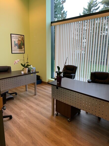 More Photos Of 555 Legget Dr, Ottawa Office For Lease