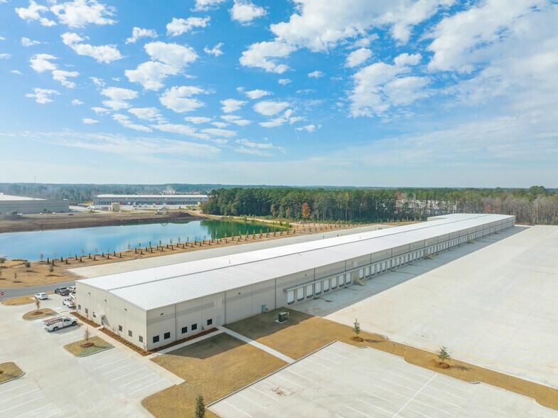 More Photos Of 421 Morgan Lakes Industrial blvd, Pooler Truck Terminal For Lease