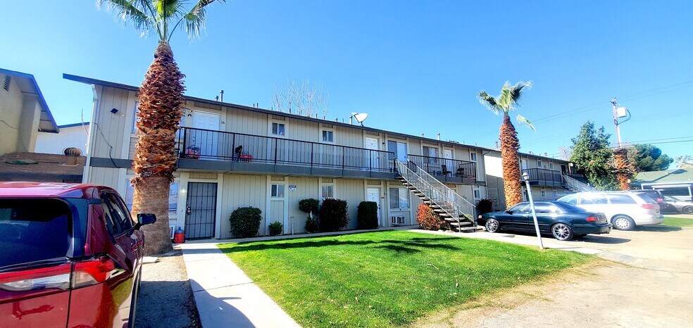 More Photos Of 330 Roberts Ln, Bakersfield Apartments For Sale