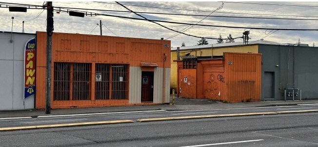 Primary Photo Of , Portland General Retail For Sale