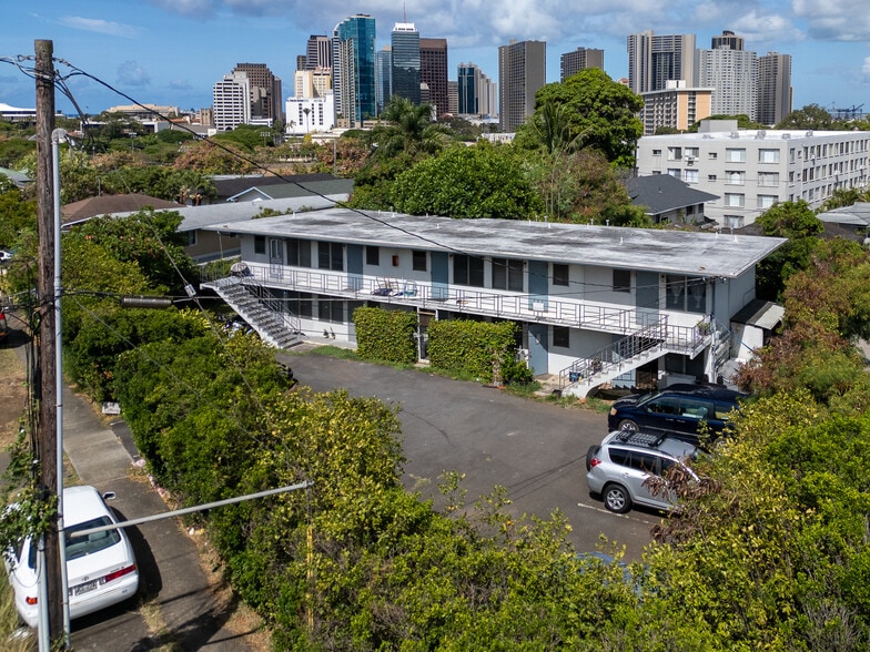 More Photos Of 1640 Lusitana St, Honolulu Apartments For Sale