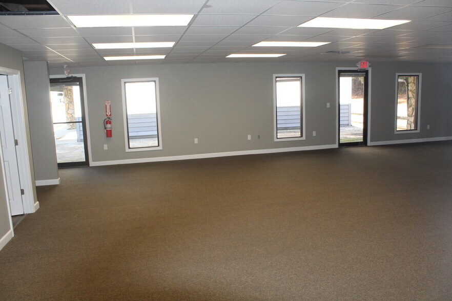 More Photos Of 409 Arrowhead Blvd, Jonesboro Office Residential For Lease