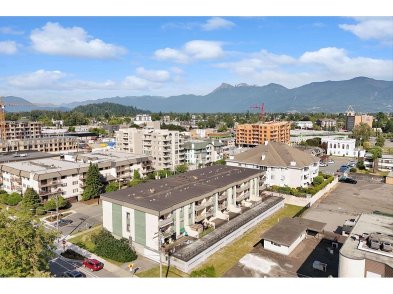 More Photos Of 45744 Spadina Av, Chilliwack Apartments For Sale