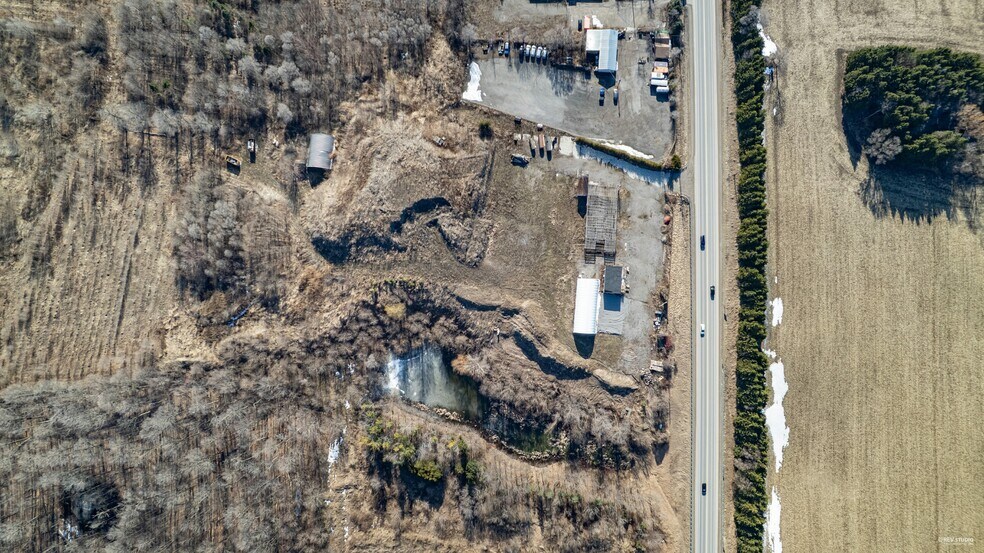 More Photos Of 2737 Bloomington Rd, Whitchurch-Stouffville Garden Center For Sale