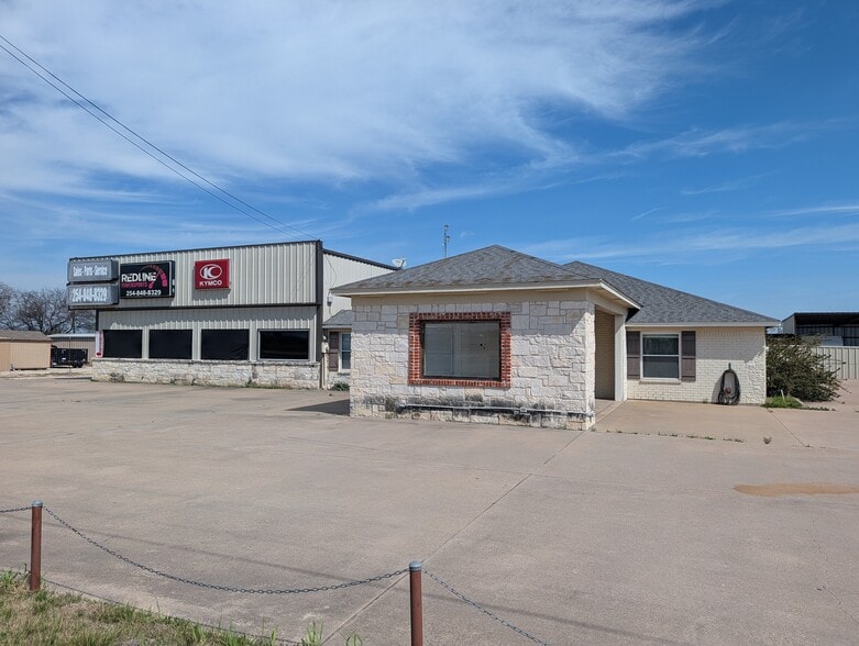 Primary Photo Of 6610 N State Highway 6, Waco Flex For Lease