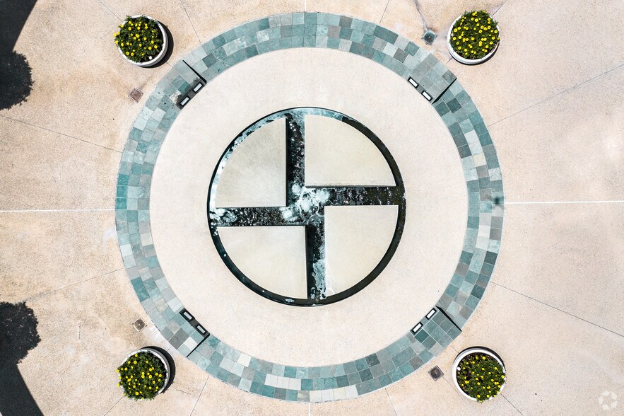 More Photos Of 1990 S Bundy Dr, Los Angeles Office For Lease