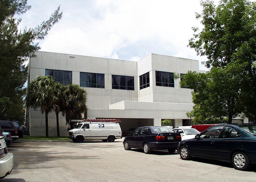 More Photos Of 1500 NW 95th Ave, Miami Warehouse For Lease
