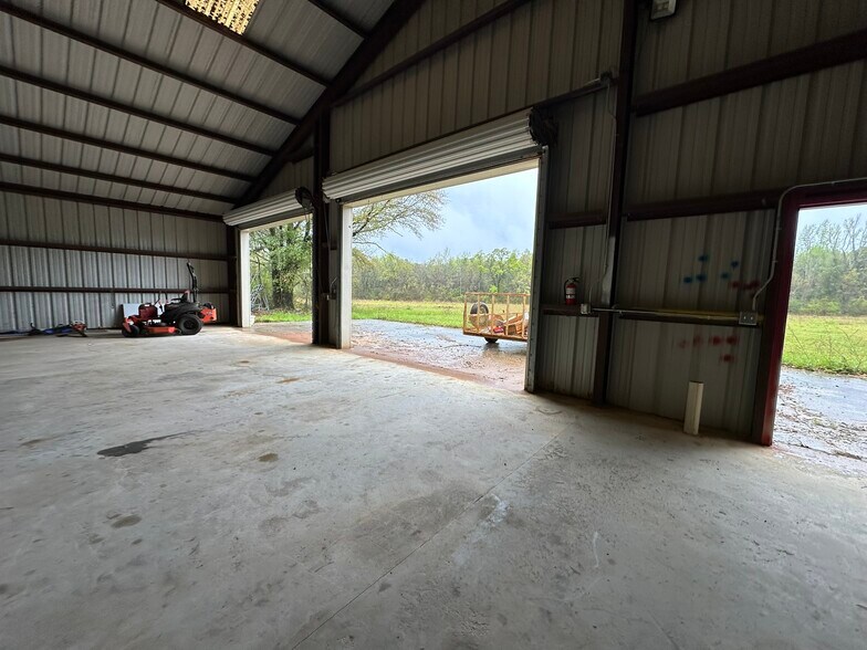 More Photos Of 3972 Millside Rd, Laurel Hill Industrial For Lease