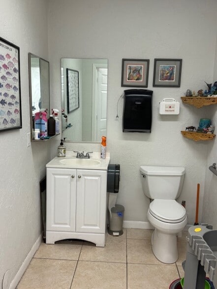 More Photos Of 10840 NW 138th St, Hialeah Warehouse For Sale