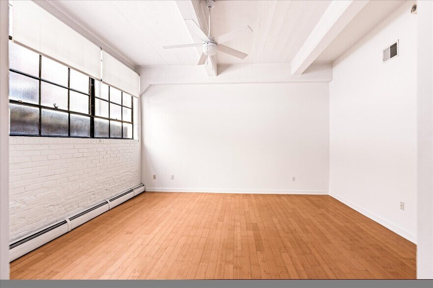 More Photos Of 109 N Orianna St, Philadelphia Office For Sale