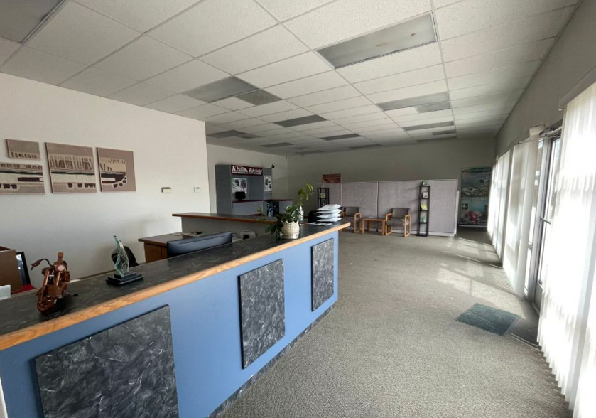 More Photos Of 3410-3414 Fillmore Ridge Hts, Colorado Springs Light Manufacturing For Lease