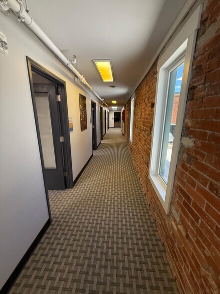 More Photos Of 428-450 Cleveland Ave, Loveland Storefront Retail Office For Lease