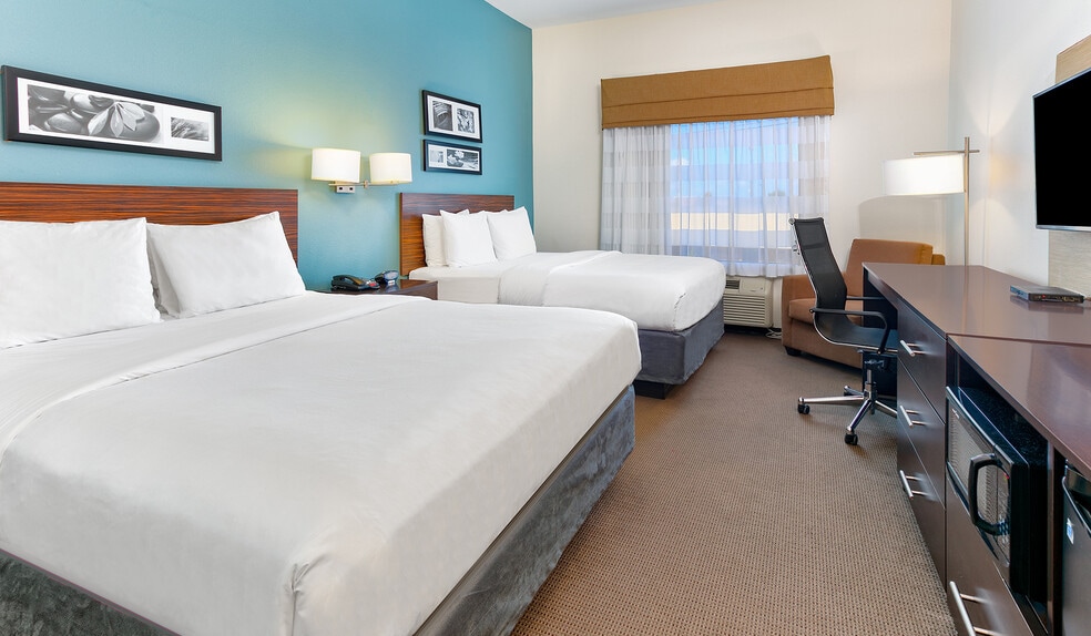 More Photos Of 615 City Center Way, Longview Hotel For Sale