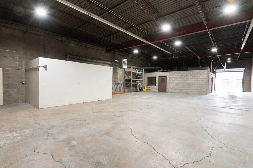 More Photos Of 2505-2595 W 8th Ave, Denver Warehouse For Lease