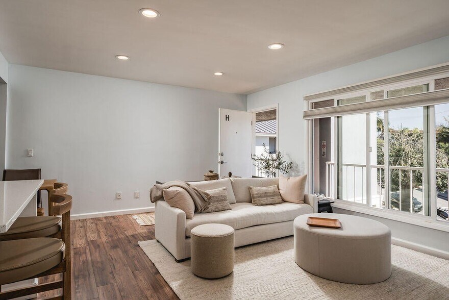 More Photos Of 440 Corona Del Mar, Santa Barbara Apartments For Sale