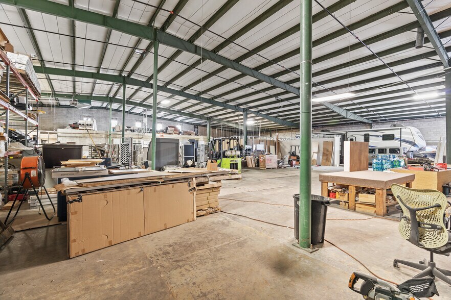 More Photos Of 5300 Ulmerton Rd, Clearwater Industrial For Lease