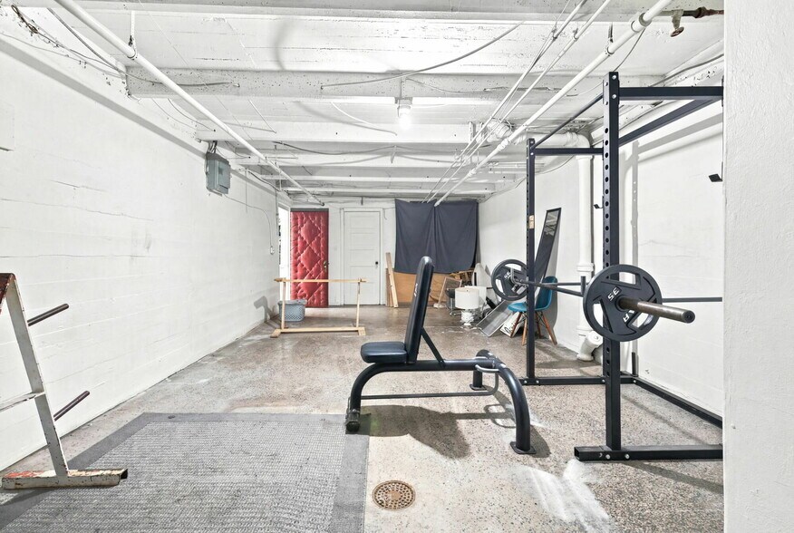 More Photos Of 2715 Sullins St, Knoxville Apartments For Sale