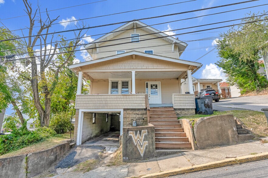 More Photos Of 678 Spruce St, Morgantown Apartments For Sale