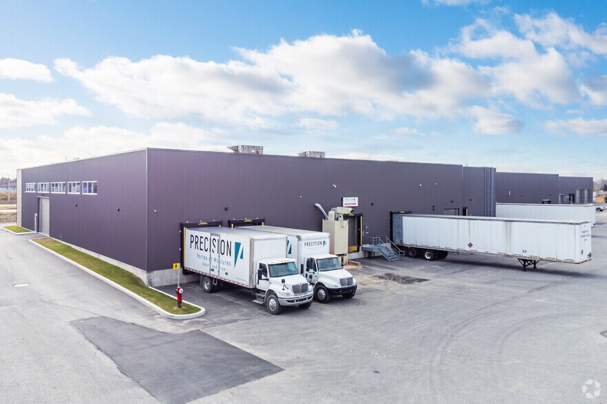 More Photos Of 282-290 Ch Industriel, Gatineau General Retail For Lease