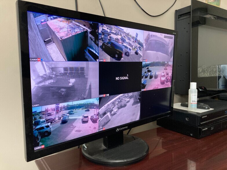 More Photos Of 905 Dundalk Ave, Baltimore Auto Dealership For Sale