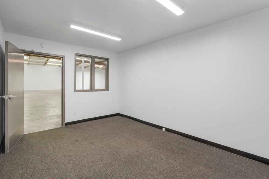 More Photos Of 2505 Amaral Ct, Hayward Warehouse For Sale