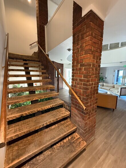 More Photos Of 410 S Lincoln Ave, Steamboat Springs Office For Lease