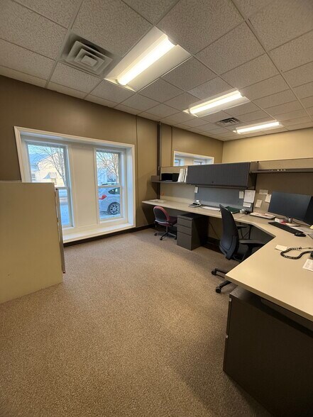 More Photos Of 122 E Lincoln Ave, Fall Creek Office For Sale