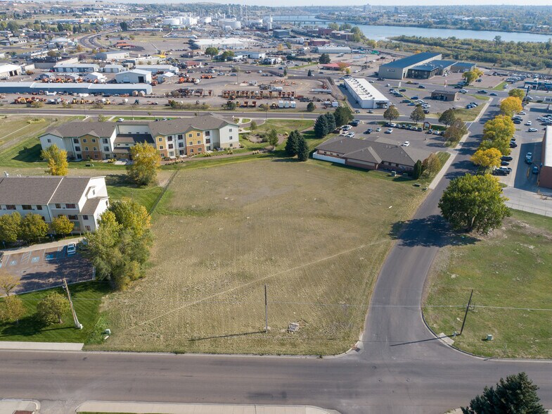 More Photos Of 25 16th Avenue NW, Great Falls Land For Sale