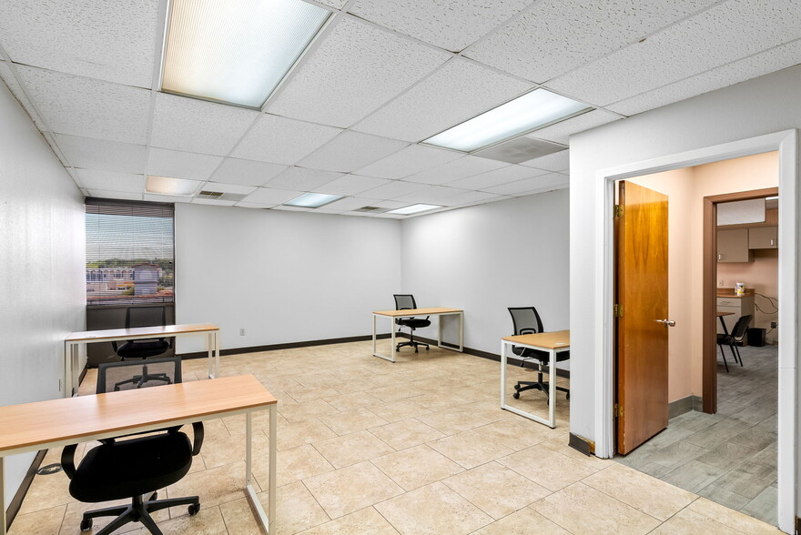 More Photos Of 9502 Computer Dr, San Antonio Medical For Sale