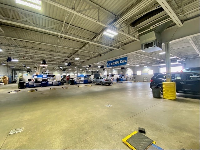 More Photos Of 80-110 Evergreen St, Babylon Warehouse For Sale