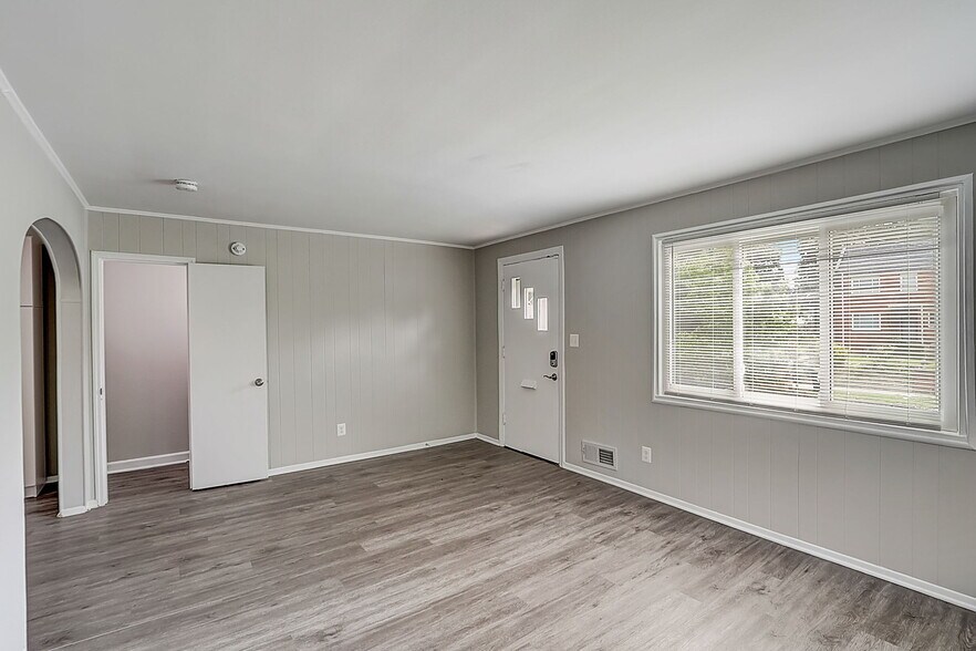 More Photos Of 872 Bellevue St SE, Washington Apartments For Sale
