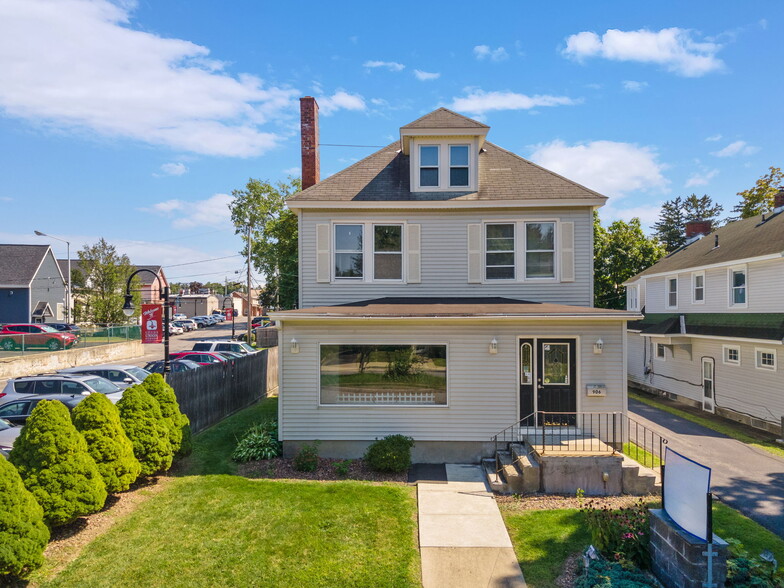 Primary Photo Of 906 Woodland Ave, Schenectady Storefront Retail Office For Sale