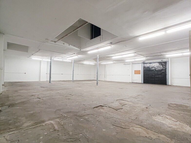 More Photos Of 3408 Trinity St, Los Angeles Warehouse For Sale