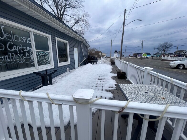 More Photos Of 5885 Main, Olcott Restaurant For Sale